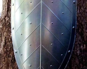 Medieval Knight Leaf Design Shield | Authentic Pointed Steel Shield For LARP And Cosplay | Medieval Leaf Pattern Steel Armor Shield