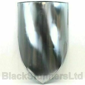 Scudo riscaldante medievale / Scudo in acciaio per armatura da cavaliere vuoto per LARP e cosplay / Scudo riscaldante in acciaio per giochi di ruolo e costumi da cavaliere