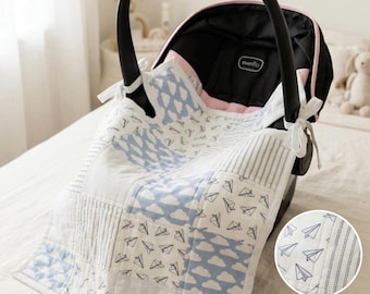 Manta de patchwork hecha a mano para asiento de coche / Edredón con diseño de nube de avión, con lazos ajustables.