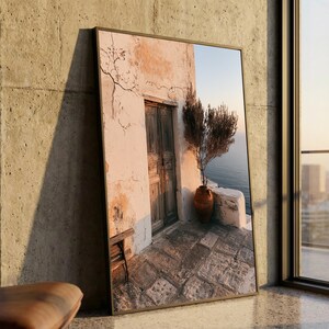 Rustikale mediterrane Tür, Olivenbaum im Terrakotta-Topf, Küstenwand-Kunst-Leinwand, Vintage Texture Home Decor, Seaside Sunset Canvas Print