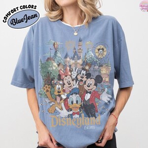 Camiseta Comfort Color Vintage Disneyland California, Camiseta de Mickey y sus amigos, Camiseta para viaje familiar a Disney, Camiseta para vacaciones familiares en Disneyland imagen 5
