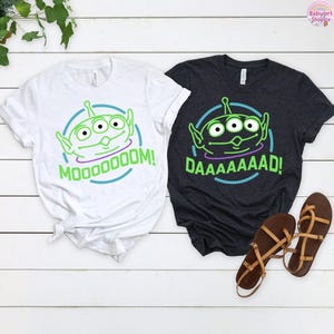 Disneyland Alien Toy Story Mom Dad Shirt, Father Mother Matching Sweatshirt, Mother's Day Tee, Father's Day Gift, Disneyworld Trip TShirt bild 3