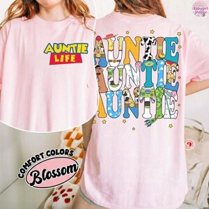 Camiseta de Toy Story de doble cara con colores cómodos para mamá y papá, camiseta divertida de Disneyland para tías, regalo para tía, regalo para tío, Jessie, Woody y Buzz imagen 6