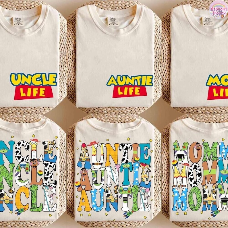 Camiseta de Toy Story de doble cara con colores cómodos para mamá y papá, camiseta divertida de Disneyland para tías, regalo para tía, regalo para tío, Jessie, Woody y Buzz imagen 1