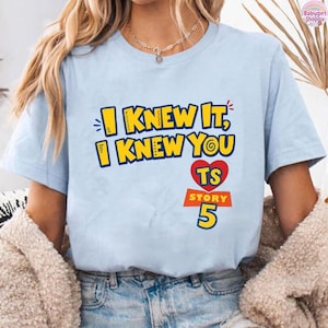 Camiseta de Disneyland Pixar Toy Story 5 "Lo sabía, te conocía", camiseta inspirada en Toy Story 5, camiseta inspirada en "Lo sabía, te conocía". imagen 1