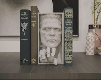 Gothic Horror Book Nook: 3D Printed Monster Bookshelf Insert