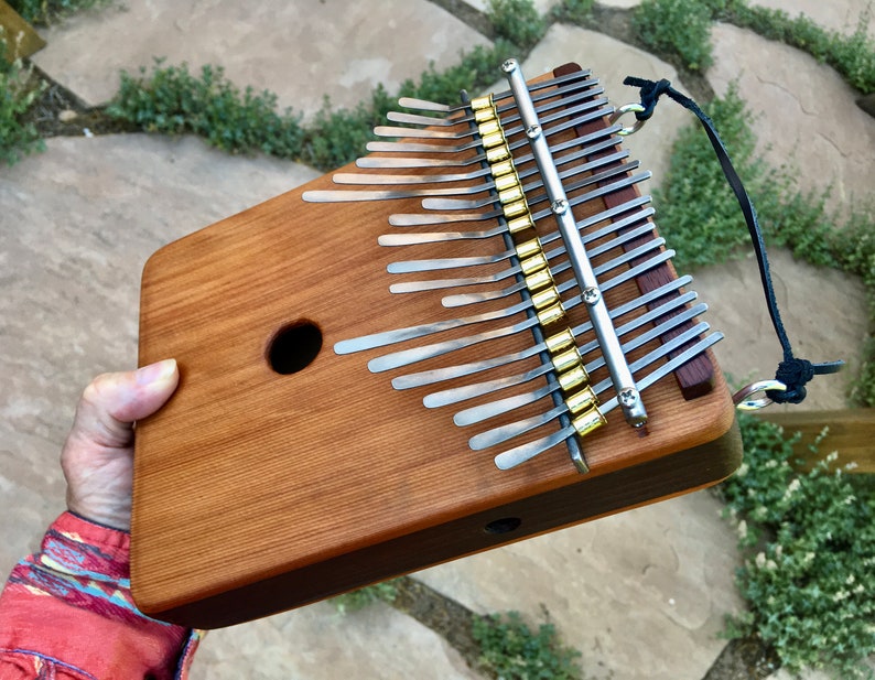 Caja de cedro rojo/secuoya Kalimba Lamelófono imagen 1