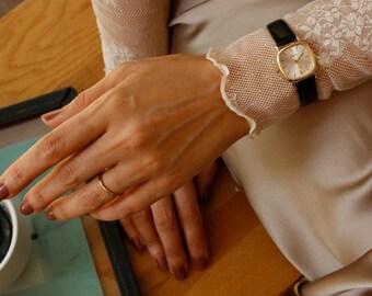 Montre-bracelet Femme CF Design Geneves Dorée - Mouvement Quartz, Neuve Sans étiquette, élégante