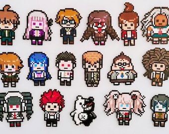 Llavero e imán de pixel art de Danganronpa 1 / Monokuma Junko Kyoko / Accesorios de cuentas Perler hechos a mano / Decoración de habitación / Regalo para gamers japoneses