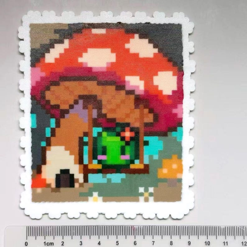 Imán y llavero con sello de Stardew Valley / Cuentas Perler de pixel art hechas a mano / Regalo acogedor para gamers / Decoración para nevera con el gato Junimo / Merchandising de juegos independientes imagen 10