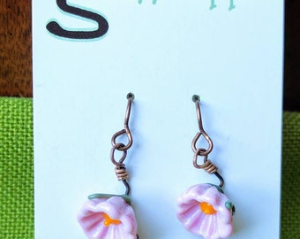 Ear Buds - Lampwork glass flower earrings - Pink