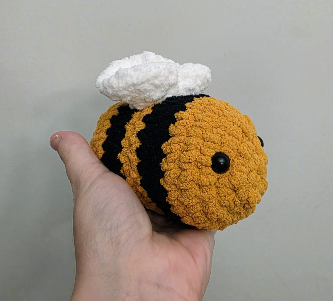 Handmade Crochet Bumblebee Plushie: Soft Acrylic Yarn - Etsy