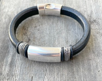 Men's Licorice Leather Bracelet,Free Shipping.Genuine Leather,Silver-Plated Pewter with Magnetic Clasp, 1/4" Dotted Accent Spacers