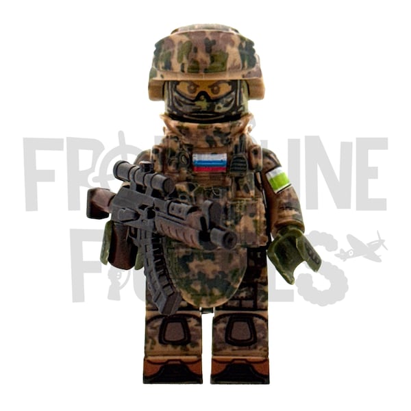 Soldado de infantería ruso moderno de primera calidad con rifle AK-74 (minifigura militar)