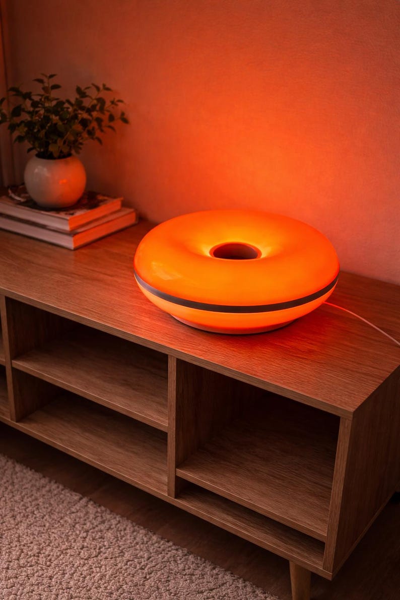 Lámpara vintage de donut naranja • Lámpara retro de los años 70 • Lámpara de mesa de diseño • Iluminación ambiental acogedora