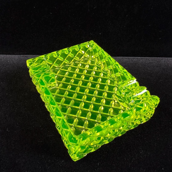 Vaseline Uranium Glass Ashtray Diamond Pattern Deco Glass