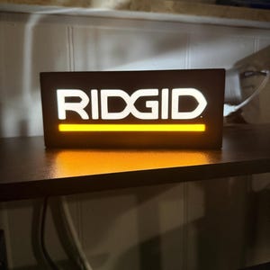RIDGID Lightbox with Adjustable Dimmer image 2