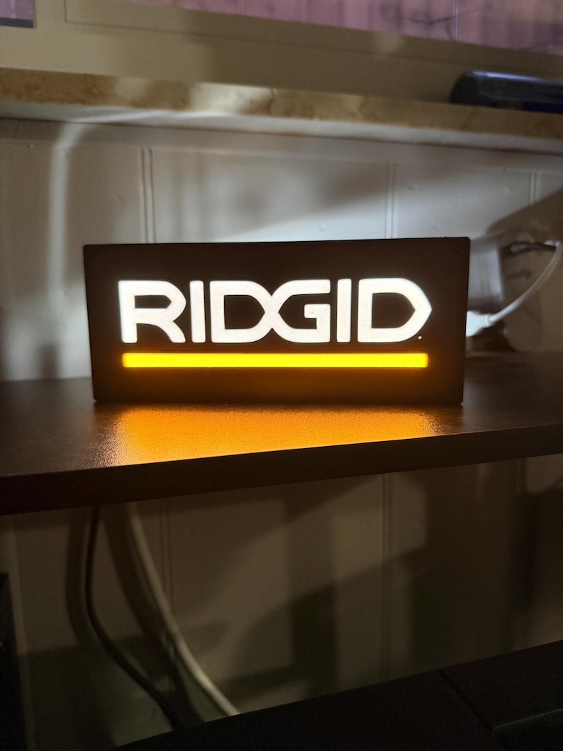 RIDGID Lightbox with Adjustable Dimmer image 2