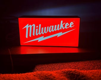 Milwaukee Lightbox with Adjustable Dimmer