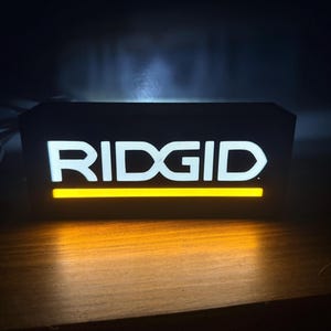 RIDGID Lightbox with Adjustable Dimmer image 1