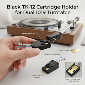 Può includere: Portatestina nero TK-12 per giradischi Dual 1019. Include un connettore a 5 pin, cavi codificati a colori, una piastra di contatto e un design a incastro di precisione. L'immagine mostra il componente da diverse angolazioni con etichette.