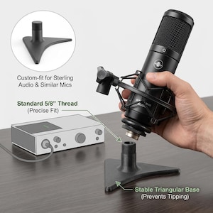 Può includere: Microfono nero con base triangolare. La base ha una filettatura standard da 5/8" per una vestibilità precisa. Il microfono è su misura per Sterling Audio e microfoni simili. La base è progettata per evitare il ribaltamento.