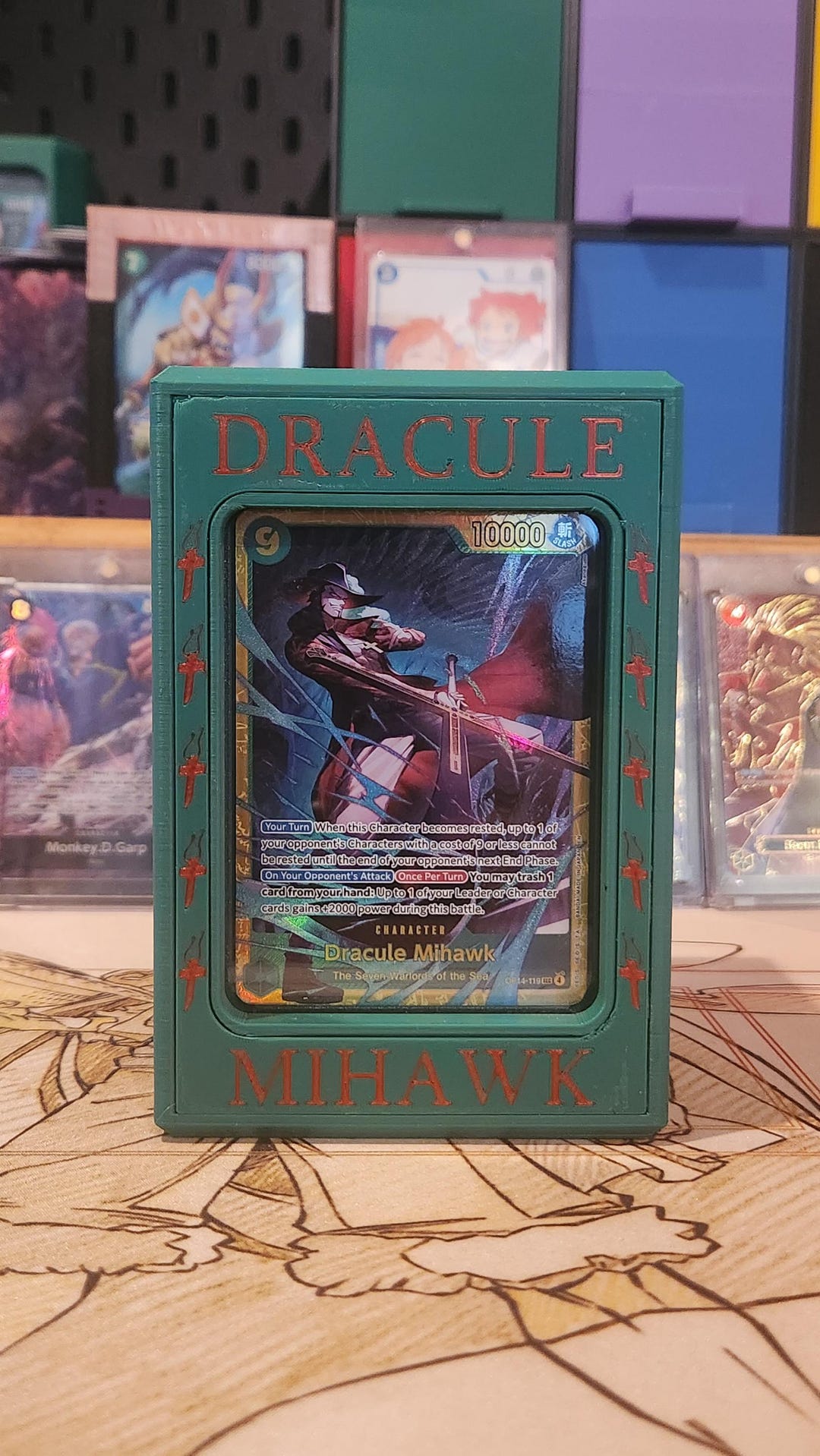Dracule Mihawk Deck Box - One Piece Trading Card Ga…