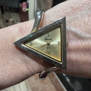 Vintage Bouché Triangle Cuff Watch – Sculptural Gold Statement immagine 1
