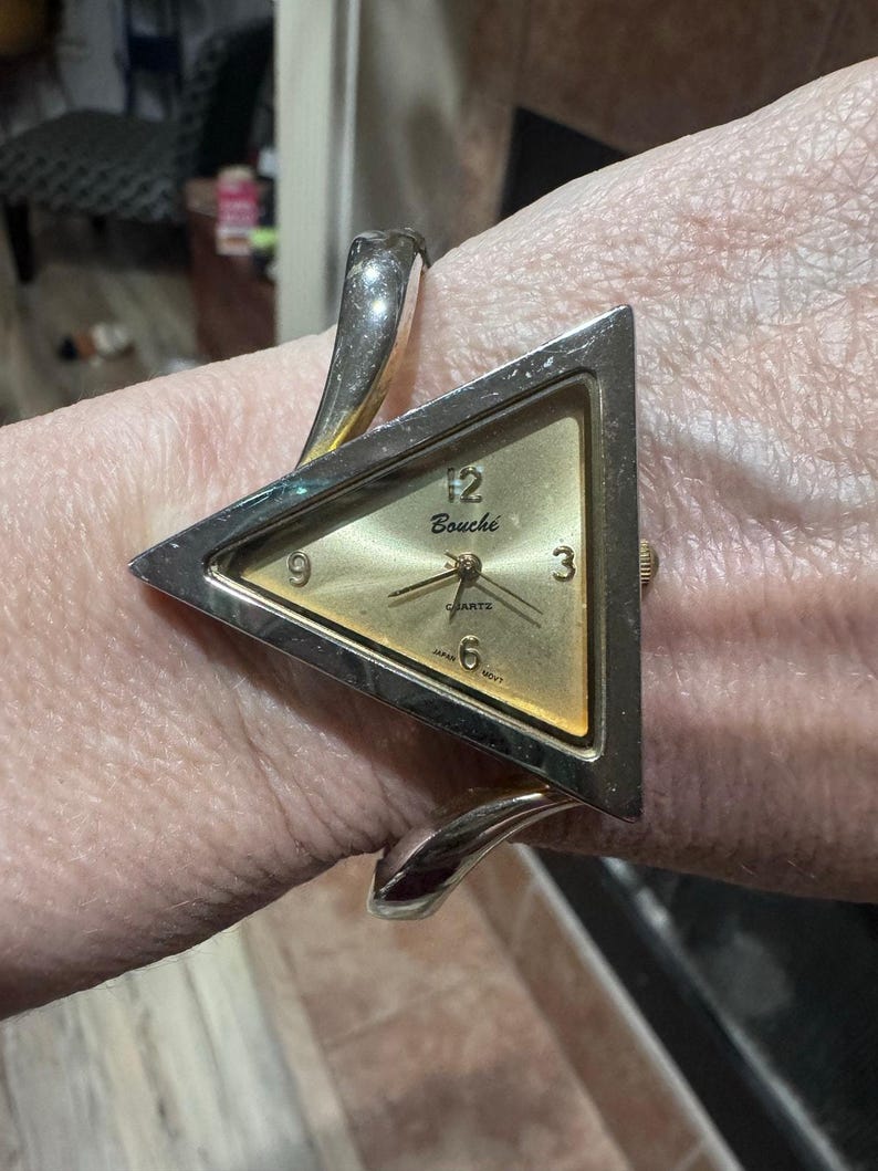 Vintage Bouché Triangle Cuff Watch – Sculptural Gold Statement immagine 1