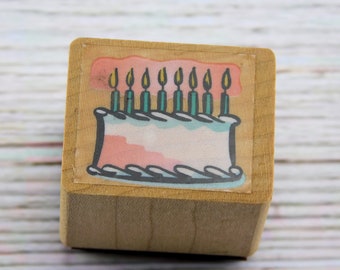 Tampon pour gâteau d'anniversaire - Tampon en caoutchouc pour gâteau - Tampon arts héros - Tampon monté sur bois