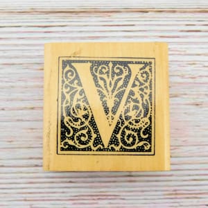 Monogramm V Stempel - Anita’s Stamps - Holzstempel