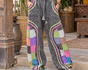 Pantalones cargo vintage estilo boho con patchwork, pantalones hippies con efecto desteñido, ropa colorida para festivales, estilo urbano unisex.