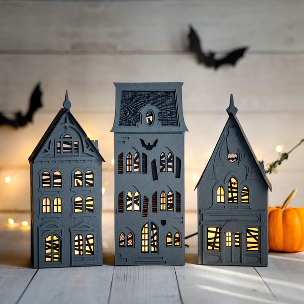 Haunted Halloween Set mit zwei handgefertigten Papierleuchten, gruselige & nachhaltige Herbstdeko, die sich zur Aufbewahrung perfekt flach zusammenfalten lassen