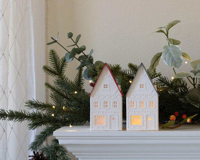 Bramblewick House Luminary - Thumbnail 2