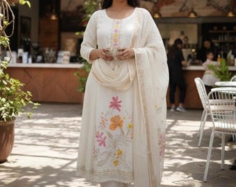 Ensemble kurta en coton Khadi peint à la main | Manches Schiffli, tailleur trapèze - robe blanche