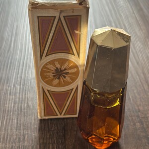 Parfum AVON Timeless Eau De Toilette 50 Ml - Vaporisateur - Notes Florales Et Boisées - Neuf