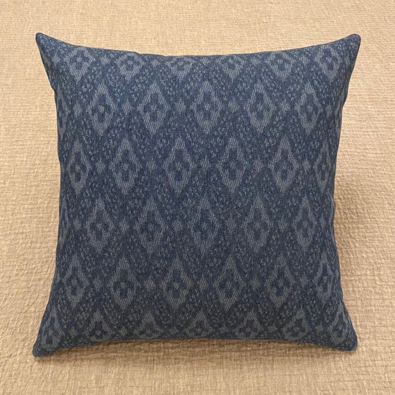 Men's top shirt pillow