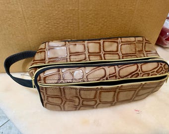 Exotic High Quality Leather Rooster Pouch/ Maletin Exotico Para Gallos De Piel