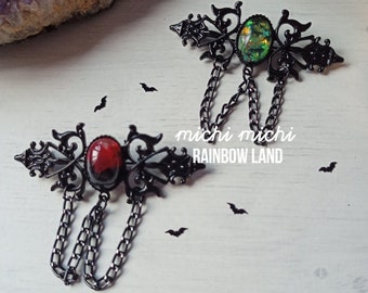 Magic Spell Gothic Brooch | Vampire decoration | Halloween witch accessory | Black and red | Filigree jewelry | Black romantic gem brooch