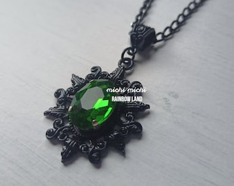 Green Dragons Blood Gothic Necklace