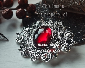 Broche gothique romantique rouge du Siam, filigrane de vampire, broche ovale de mariage, cadeau pour homme, insigne, costume, sang de dragon, antiquité, baroque, victorien