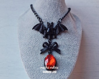 Murciélago Negro, Gema Sangrienta, Sangre Vampiro, Gema Granate, Para él, Collar Wicca, Anillo Vampiro, Camafeo, Nosferatu, Rojo y Negro