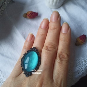 Bague gothique océan turquoise peinte à la main, camée noir, bijou gemme bleu, élément eau, sirène, potion de sorcière, sortilège, fée, romantique image 3