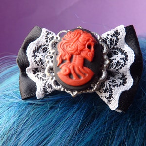 Red Skull Lady Cameo Black Bow Hair Clip, Halloween Bow, Kawaii decor, Gothic lolita Bow, Vampire, Black and red, Blood Gothic, Gothic oval