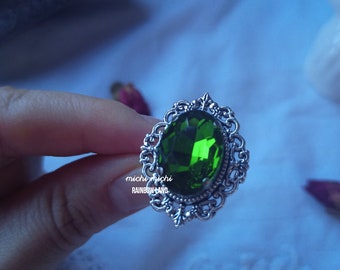 Romantic Emerald Green Crystal Gothic Ring