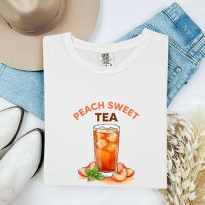 Cold Tea Glass Shirt Drinks Holiday Gift Women Brush Stroke Tee Iced Tea Glass T-Shirt Beverage Fan Painted Tshirt Celebration Graphic