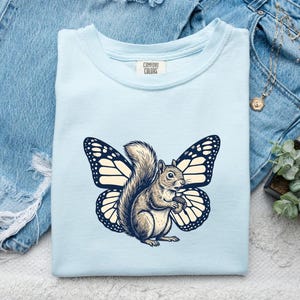 Maglietta con falena scoiattolo, regalo per donna, maglietta retrò con falena del lichene, maglietta vintage per appassionati di fauna selvatica, boscaioli, schizzo grafico, noce