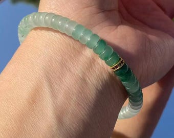 Pulseira com contas de pedra verde – Fecho em prata de lei 925, de origem ética.