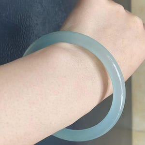 Elegant 8MM Natural High-Temperature Blue Agate Bracelet - A Modern, Slender Ring-Shaped Jade Gift for Her" image 7