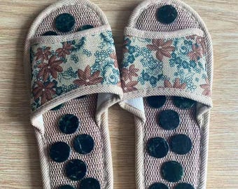Natural jade foot massage slippers - Handmade linen soles, suitable for home use as a relaxation foot care product